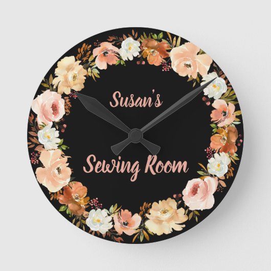 Zwarte en Blush Sewing Room Ronde Klok (Voorkant)