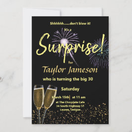 Zwarte en gouden verrassingswijnglas kaart