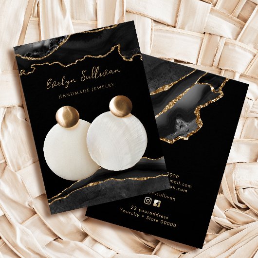 Zwarte en goudsieraden visitekaartje