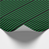 Zwarte en groene strepen cadeaupapier (Hoek)