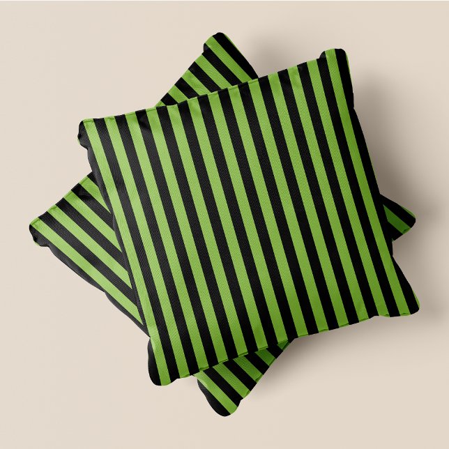 Zwarte en groene strepen kussen (Black & Green Stripes Throw Pillow)