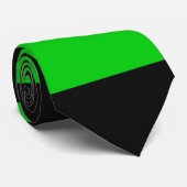 Zwarte en groene strepen stropdas (Opgerold)