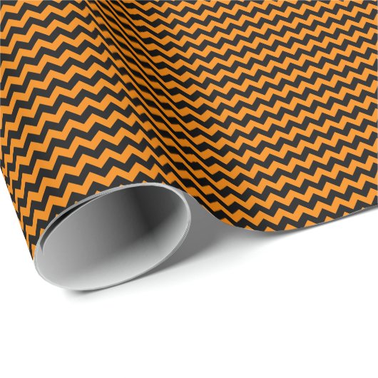 Zwarte en Oranje kleine Chevron Cadeaupapier (Rol Hoek)
