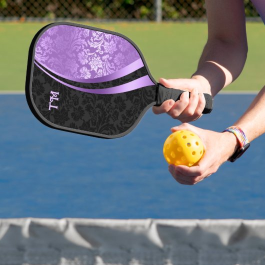 Zwarte en paarse dampkuip pickleball paddle (Insitu)
