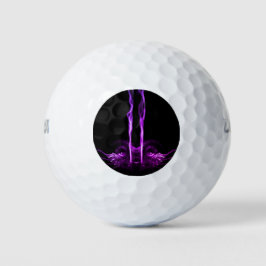 Zwarte en paarse drakenrook golfballen