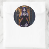 Zwarte en Paarse heks met Candelabra Halloween Ronde Sticker (Tas)