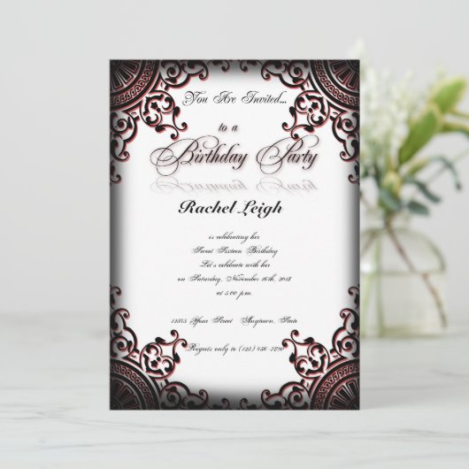 Zwarte en Rode Gothic Scroll Birthday Uitnodiging (Staand voorkant)