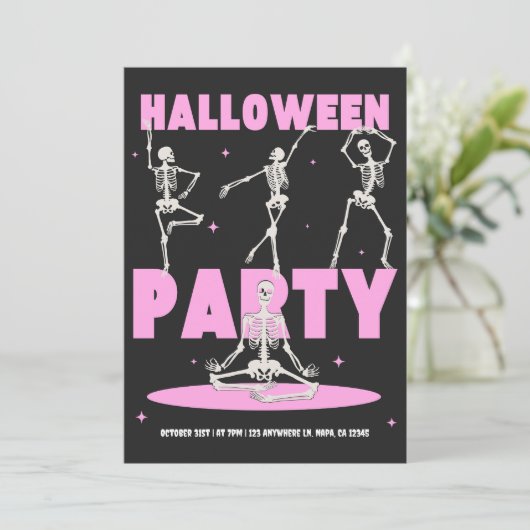 Zwarte en Roze Halloween Feest Uitnodiging (Staand voorkant)