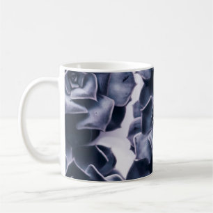 ZWARTE EN WITTE ABSTRACTE STROMEN VOOR HET BEWERKE KOFFIEMOK