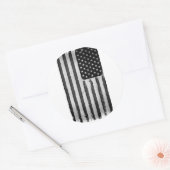 Zwarte en witte Amerikaanse vlag Ronde Sticker (Envelop)