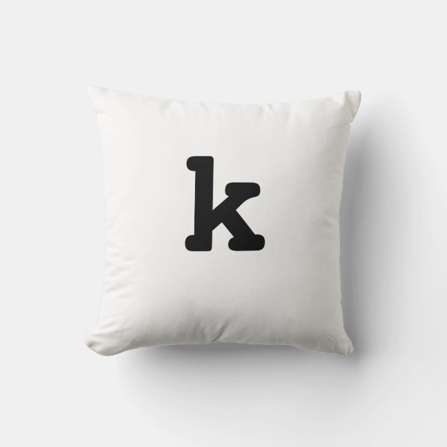 Zwarte en witte anagram Pillow - kleine letters k Kussen (Voorkant)