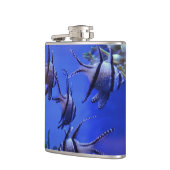 Zwarte en Witte Angelvis in het Deep Blue Zee Heupfles (Links)