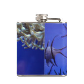 Zwarte en Witte Angelvis in het Deep Blue Zee Heupfles (Achterkant)