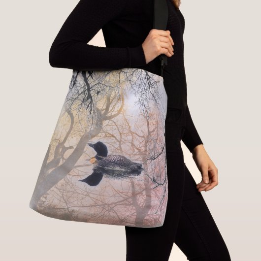 Zwarte en witte ballon op een abstract meerpleiste crossbody tas (Dichtbij)