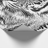 Zwarte en witte blauwe ogen wild tijgergezicht cadeaupapier (Hoek)