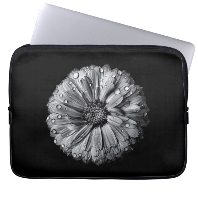 Zwarte en witte bloemen 10 laptop sleeve (Voorkant)