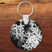 zwarte en witte bloemen sleutelhanger (Voorkant)
