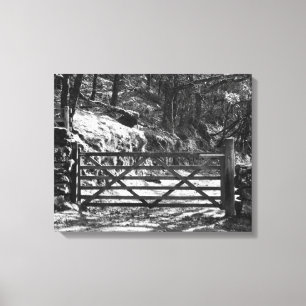 ZWARTE EN WITTE BOMEN EN GATE LANDSCHAP CANVAS AFDRUK