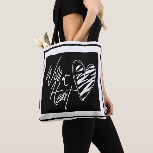 Zwarte en witte canvas tas (Dichtbij)