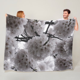 Zwarte en Witte Cherry Blossom Fleece Deken