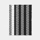 ZWARTE EN WITTE CHEVRON FLEECE DEKEN (Voorkant)