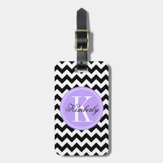Zwarte en witte Chevron met Lila monogram Bagagelabel (Voorkant verticaal)