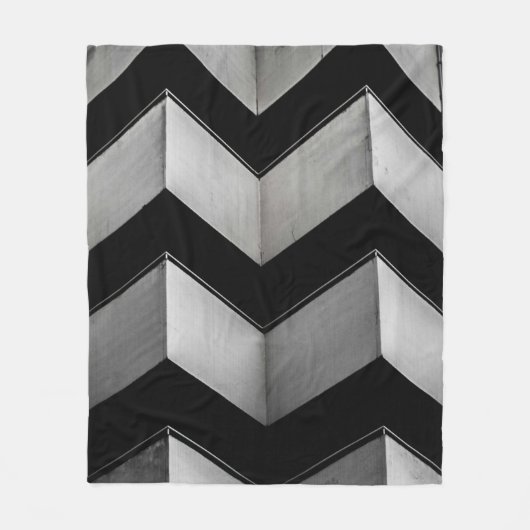ZWARTE EN WITTE CHEVRON WALLPAPIER FLEECE DEKEN (Voorkant)