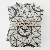 Zwarte en witte cirkels inpakpapier vel (In situ)