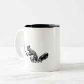 Zwarte en witte eekhoorn met Tennis Racket Tweekleurige Koffiemok (Voorkant links)