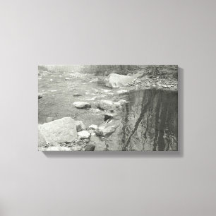 Zwarte en witte fotografie Calm River op Canvas Afdruk