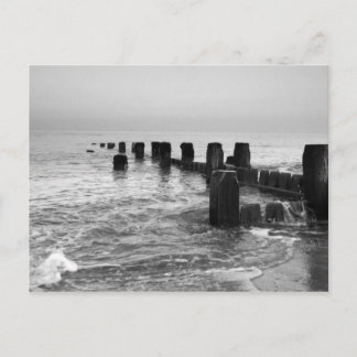 Zwarte en witte fotografie - "Seaside breakers" Briefkaart