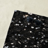 Zwarte en witte glinsterende glitssparken strandlaken (In situ)