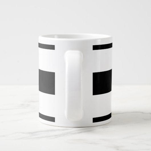 Zwarte en witte horizontale strepen grote koffiekop (Achterkant)