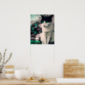 Zwarte en witte kat groene ogen zitten bij het zie poster (Keuken)
