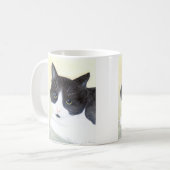 Zwarte en witte kat koffiemok (Voorkant links)