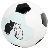 Zwarte en witte kat voetbal (Drie kwart)