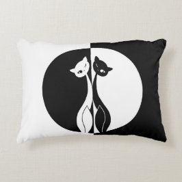 Zwarte en witte katten accent kussen