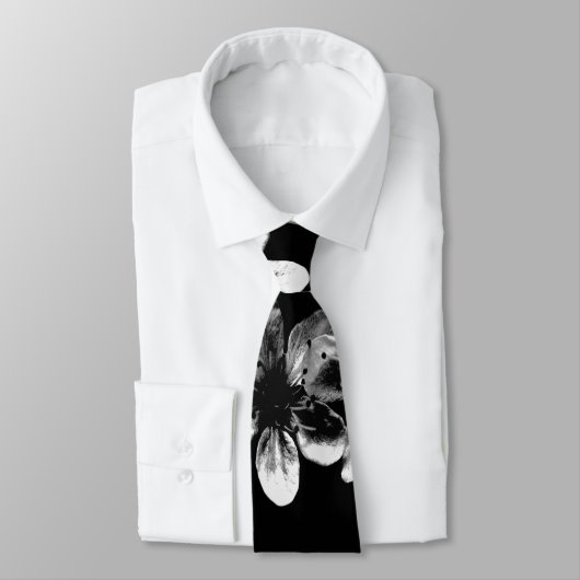 Zwarte en witte kersenbloesems, Stropdas (Gebonden)