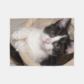 Zwarte en witte kitten fleece deken (Voorkant (Horizontaal))