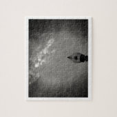 Zwarte en witte kunstlicht lichtwolken in de lucht legpuzzel (Verticaal)