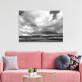 Zwarte en witte landfoto op canvas (Insitu (Woonkamer))