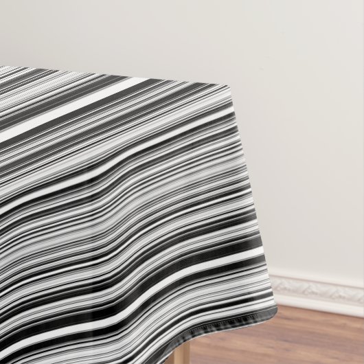 Zwarte en witte lijnen tafelkleed (Voorbeeld)