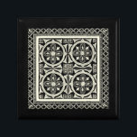 Zwarte en Witte Mandala Motif door Vision Studio Cadeaudoosje<br><div class="desc">Een zwart-wit mandala-motief dat je door Vision Studio is meegebracht. Mandala is een woord van Sanskriet voor de cirkel en vertegenwoordigt het universum in het hindoeïsme en het boeddhisme. Mandalas zouden een kalmerend effect hebben op mensen, dus als je een beetje kalm in je leven wilt, koop je deze gedrukte...</div>