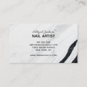 Zwarte en witte marmernagels op naam visitekaartje (Achterkant)