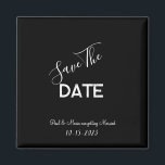 Zwarte en witte minimalistische bruiloft sparen de magneet<br><div class="desc">.: Minimalistisch Weddenschap save-the=date met een prachtige zwarte achtergrond en contrasterende witte doopvont.: Volledig aanpasbaar - verander de tekst,  de doopvont,  de doopvontgrootte en de doopvontkleur. .: Coördinerende items beschikbaar .: Ontwerp ook in andere kleuren beschikbaar.</div>