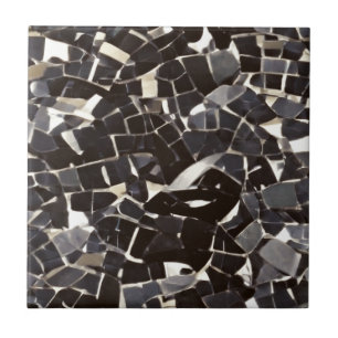 Zwarte en witte mozaïek tegeltje