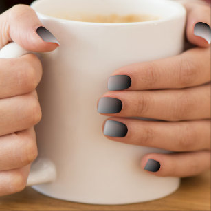 Zwarte en witte nagels minx nail art