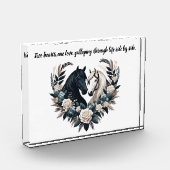 Zwarte en witte paarden in de liefde fotoblokken (Links)