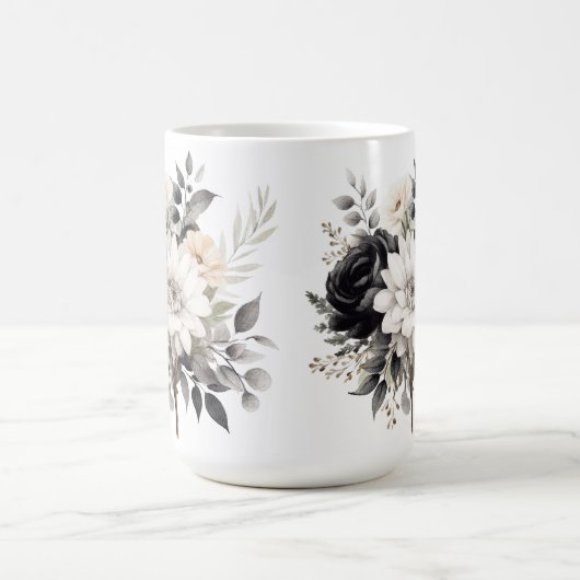 Zwarte en witte rozen en madeliefjes op wit koffiemok (Center)