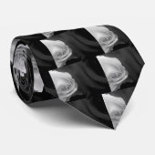 Zwarte en witte rozen stropdas (Opgerold)